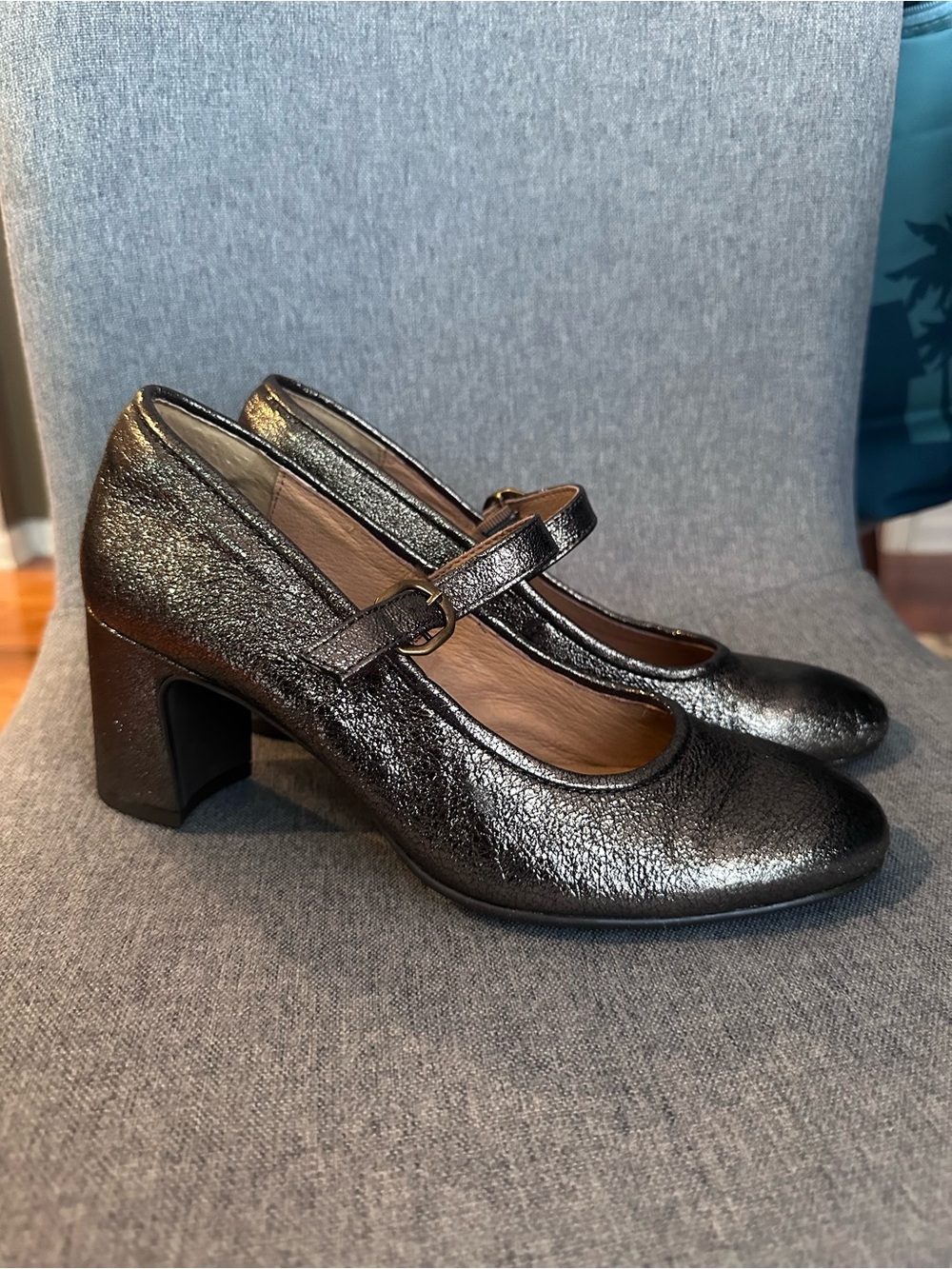 Sofft Metallic Black Mary Jane Block Heels